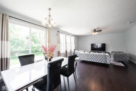 Photo of 13111 Avon Cross Way, Fishers, IN