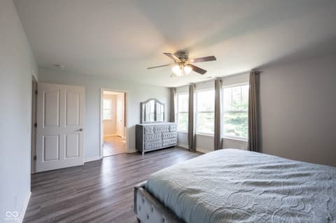Photo of 13111 Avon Cross Way, Fishers, IN