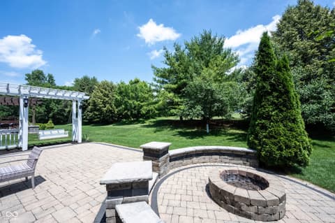 Photo of 13111 Avon Cross Way, Fishers, IN