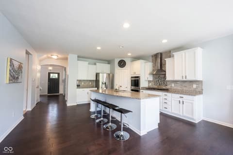 Photo of 13111 Avon Cross Way, Fishers, IN