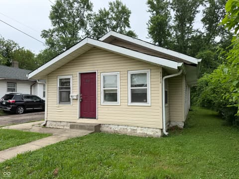 4315 E 30th