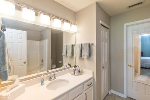 Photo of 4530 Golden Hinde Way, Westfield, IN