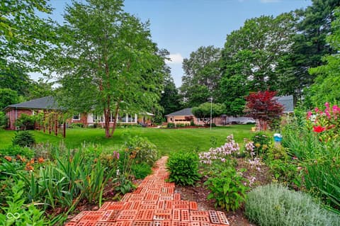 Photo of 9636 Ruth Drive, Noblesville, IN
