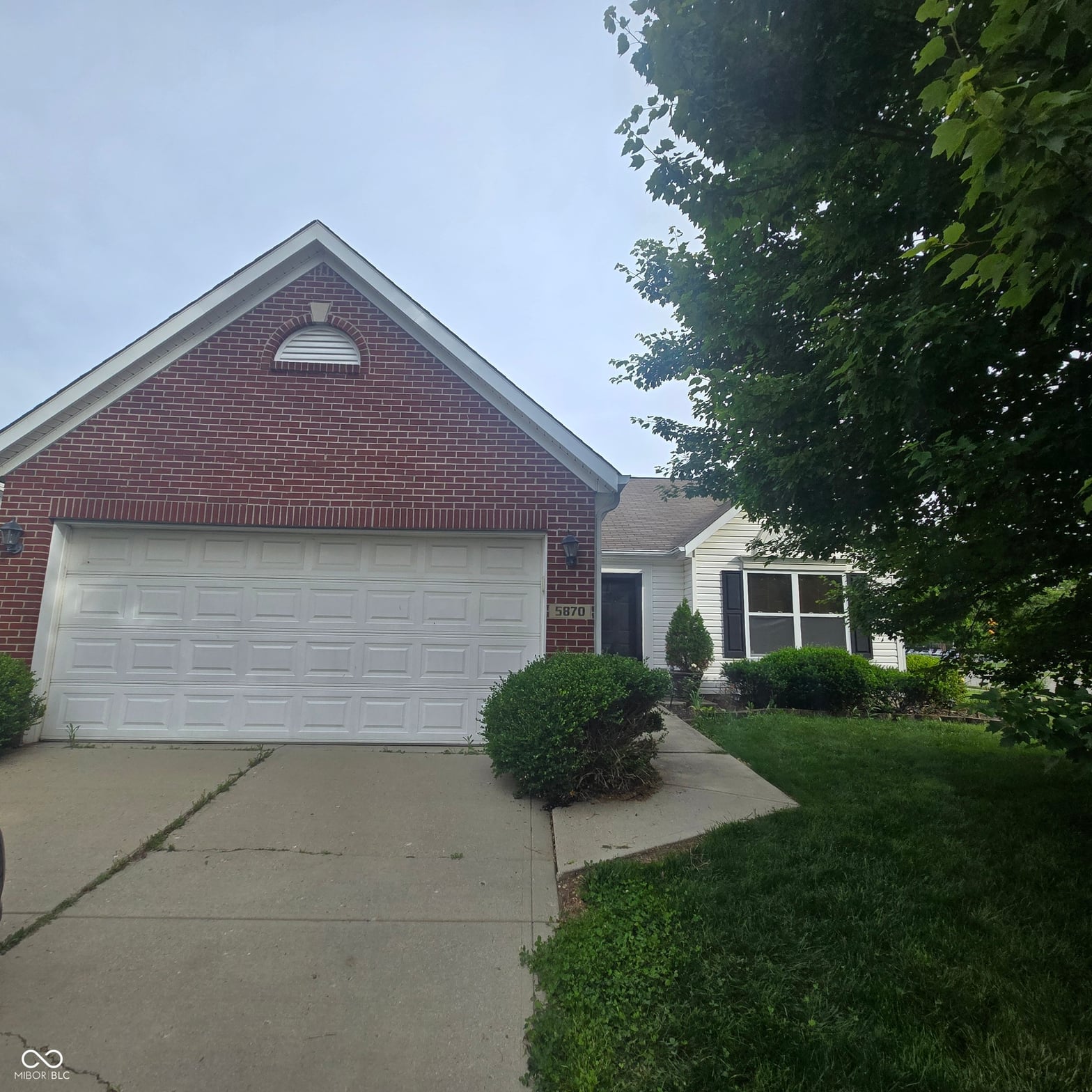Front exterior at 5870 Mill Oak Drive, Noblesville, IN