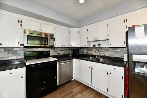 Photo of 2732 Parkwood Drive, Indianapolis, IN