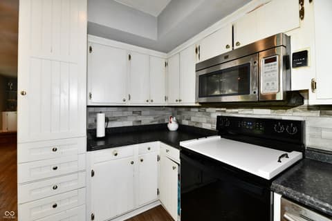 Photo of 2732 Parkwood Drive, Indianapolis, IN