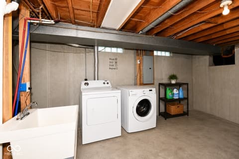 Laundry room at 2732 Parkwood Drive, Indianapolis, IN