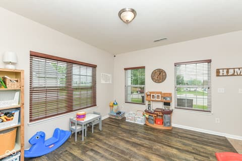 Photo of 1417 Graybark, Sheridan, IN