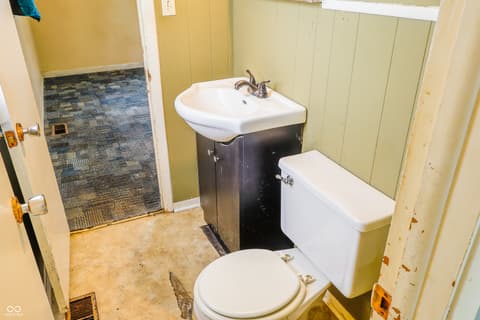 Photo of 2504 Beechcrest Drive, Indianapolis, IN
