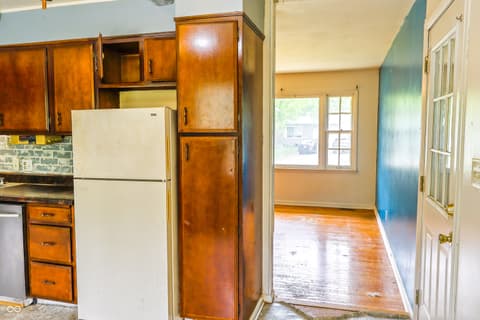 Photo of 2504 Beechcrest Drive, Indianapolis, IN