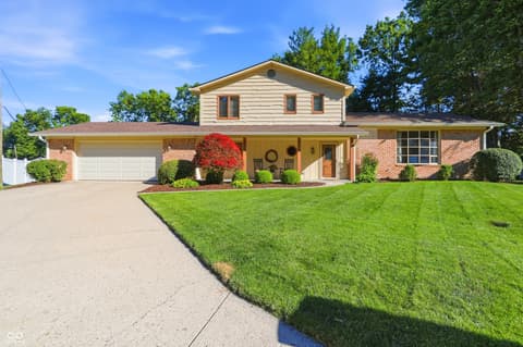 825 Queenswood Court