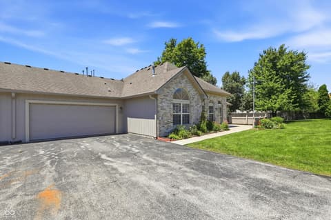 Photo of 4824 Bridgefield Drive, Indianapolis, IN