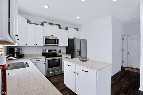 Photo of 5671 Teak Lane, McCordsville, IN