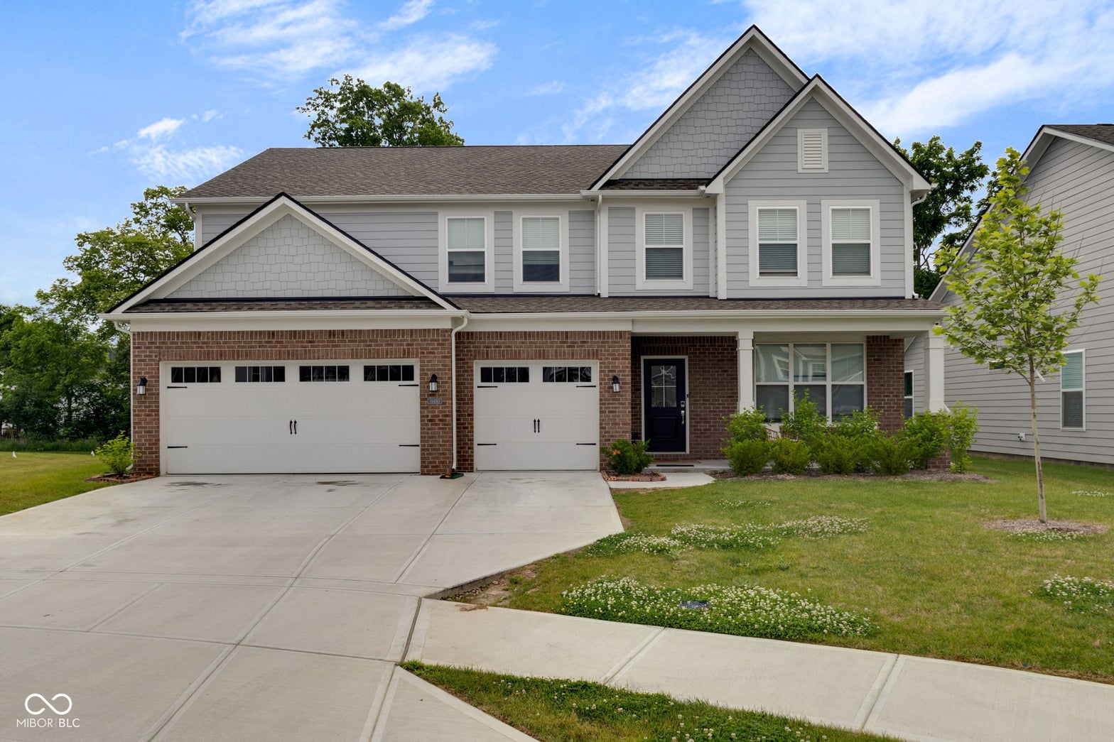 Front exterior at 19490 Honeylocust Glen, Noblesville, IN