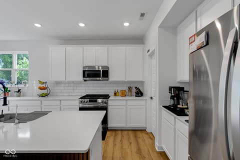 Kitchen at 19490 Honeylocust Glen, Noblesville, IN