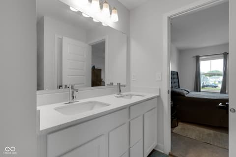 Bathroom at 19490 Honeylocust Glen, Noblesville, IN