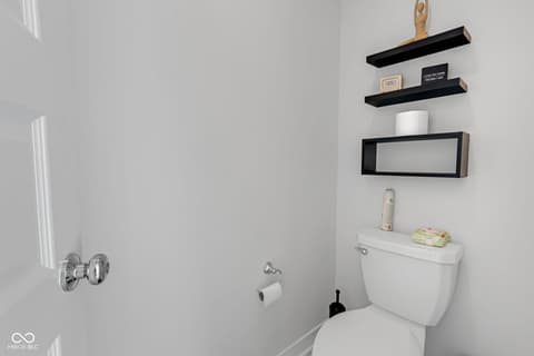 Bathroom at 19490 Honeylocust Glen, Noblesville, IN
