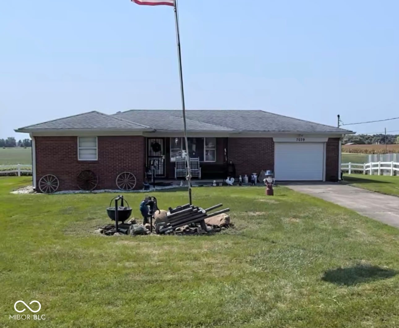 Photo of 7039 Yoke Road N, Indianapolis, IN