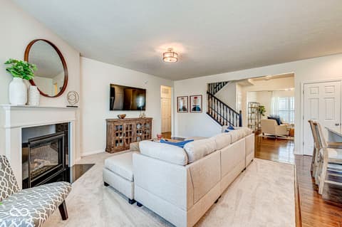 Living room at 1322 Timber Bluff Road, Westfield, IN