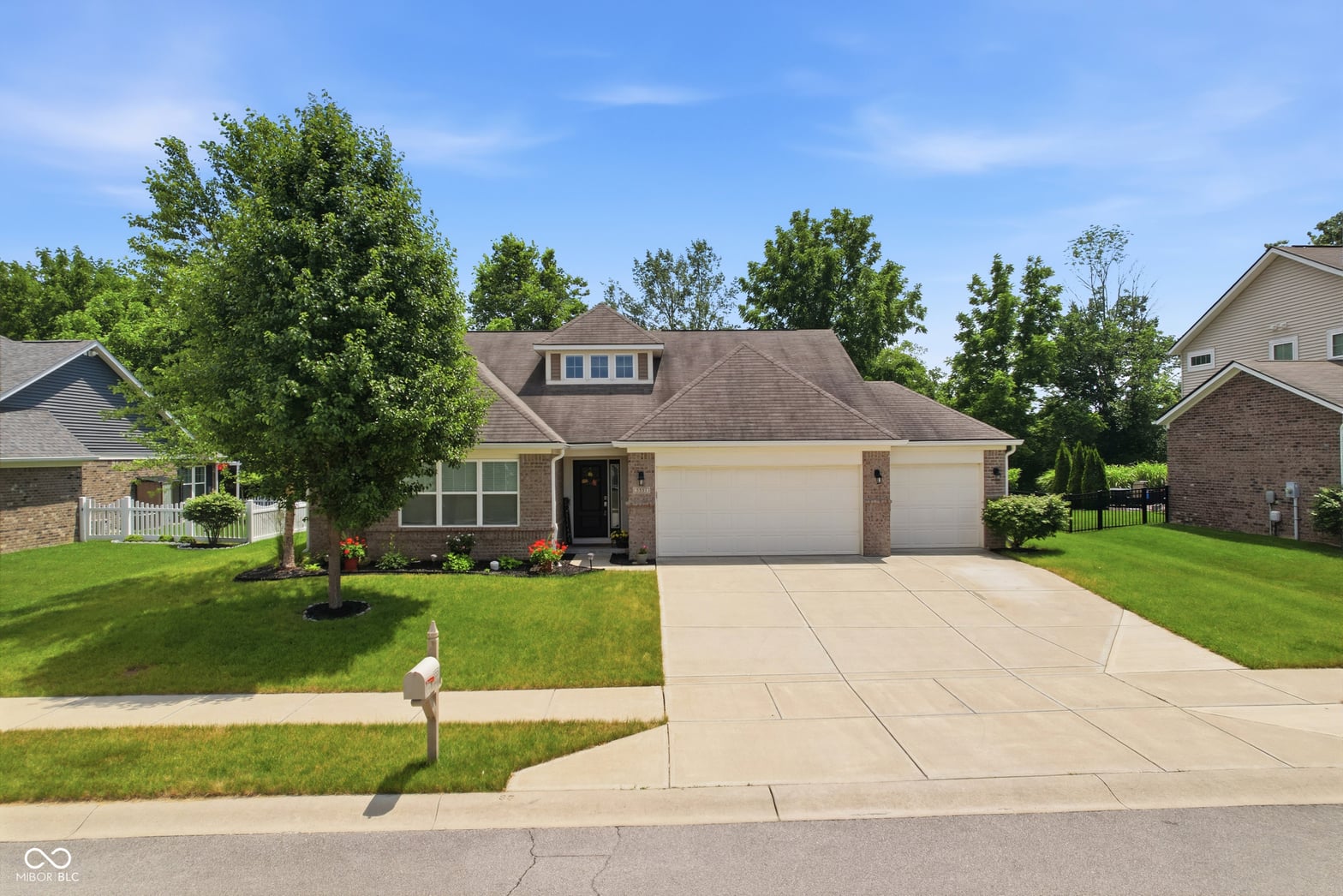 Photo of 5551 W Turnbuckle Place, McCordsville, IN