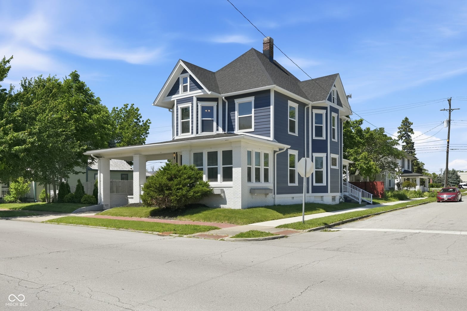 Front exterior at 515 S 10th Street, Noblesville, IN