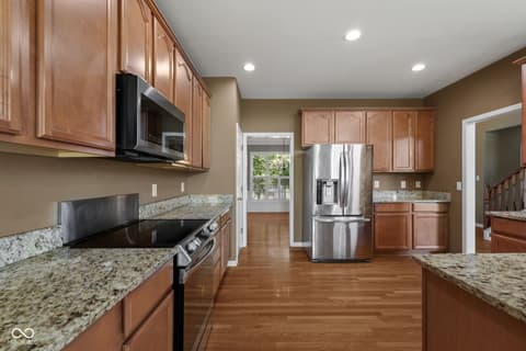 Photo of 10983 Parkland Court, Fishers, IN