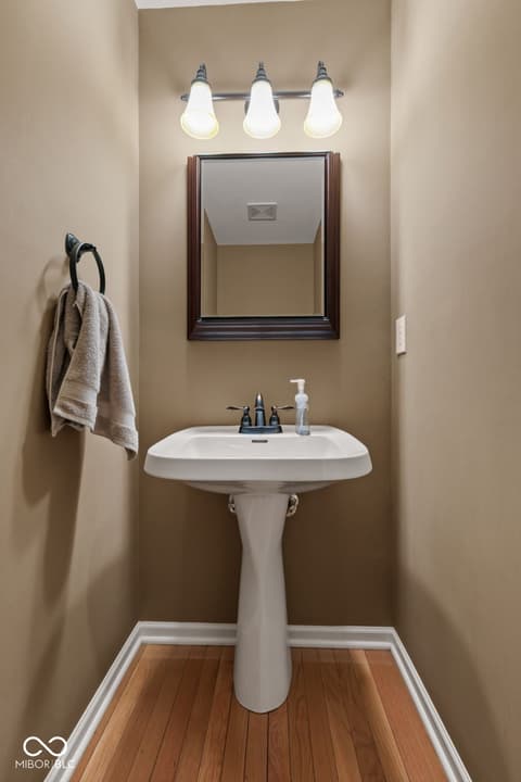 Photo of 10983 Parkland Court, Fishers, IN