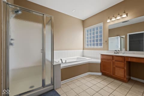Photo of 10983 Parkland Court, Fishers, IN