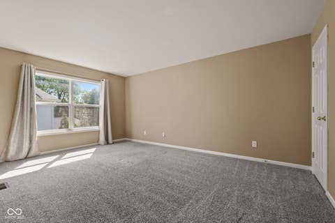 Photo of 10983 Parkland Court, Fishers, IN