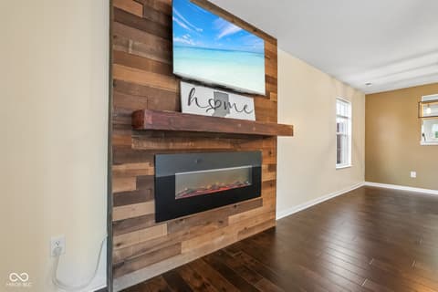 Photo of 620 Bobtail Drive, Greenfield, IN