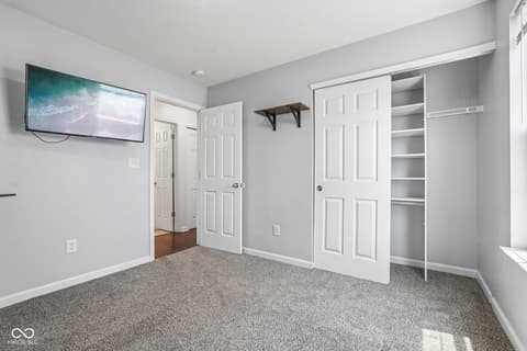 Photo of 620 Bobtail Drive, Greenfield, IN