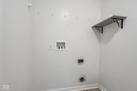 Photo of 620 Bobtail Drive, Greenfield, IN
