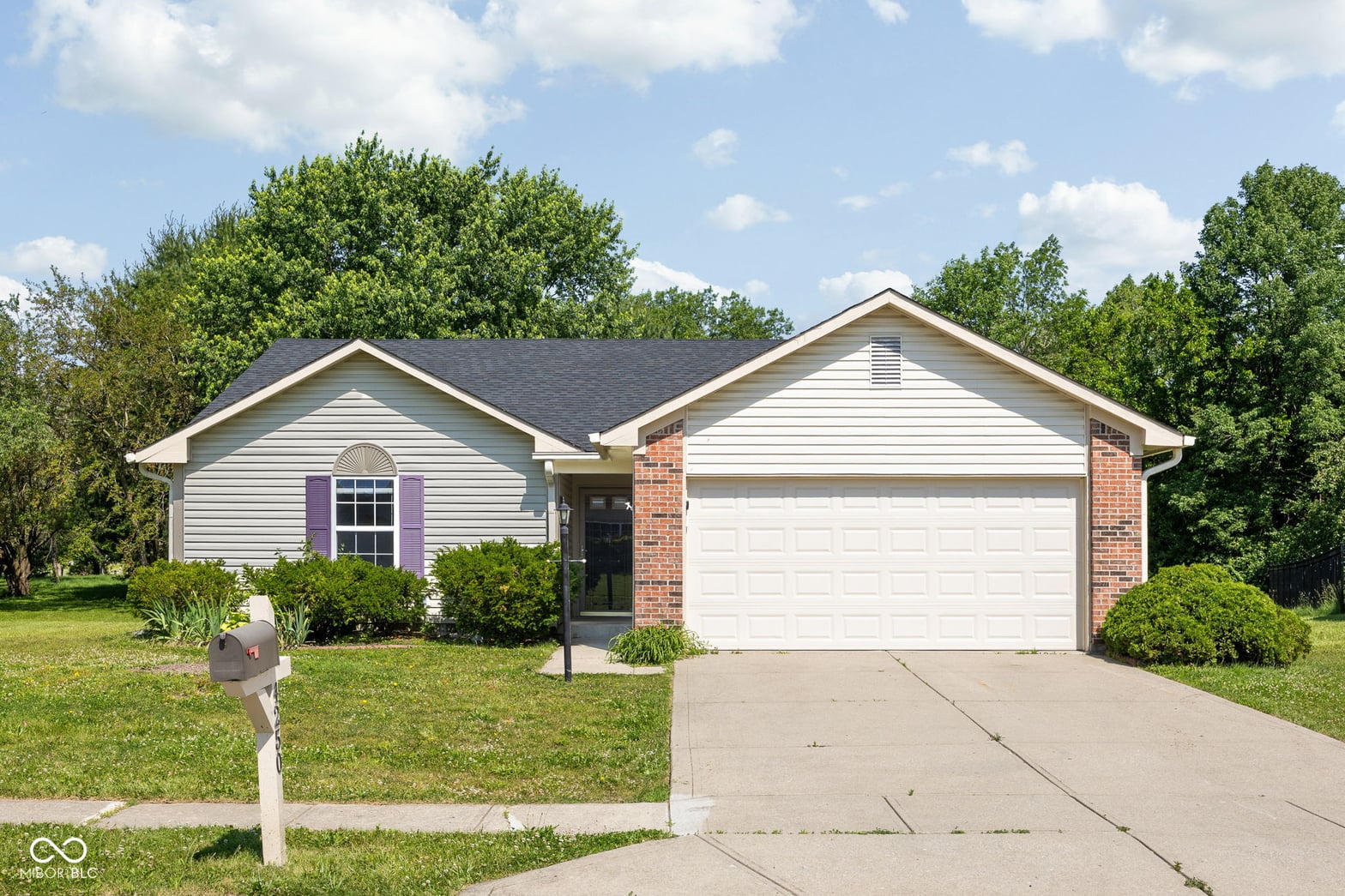 Front exterior at 4250 Useppa Court, Noblesville, IN