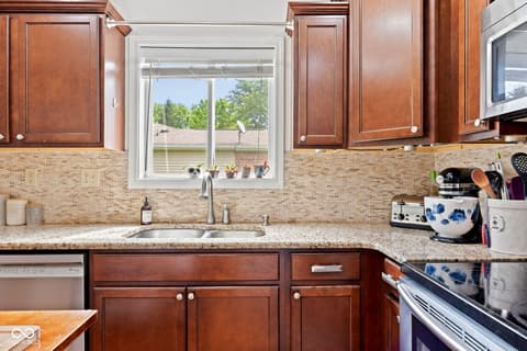 Photo of 7814 Hampton Place, Fishers, IN