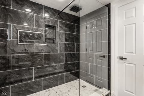 Bathroom at 1395 Evans Avenue, Noblesville, IN