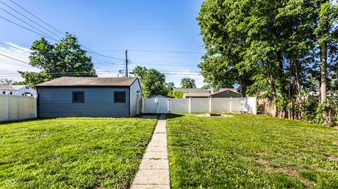 Yard at 1395 Evans Avenue, Noblesville, IN