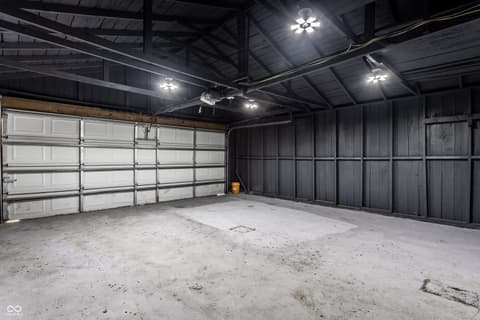 Garage at 1395 Evans Avenue, Noblesville, IN