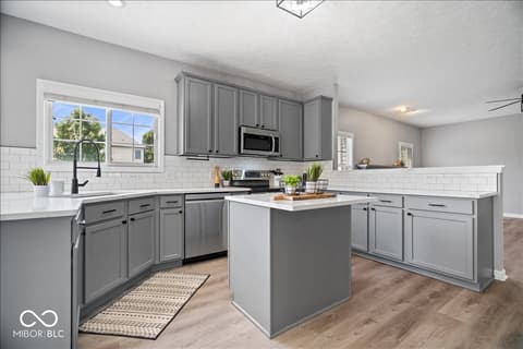 Photo of 1231 Pawtucket Drive, Westfield, IN