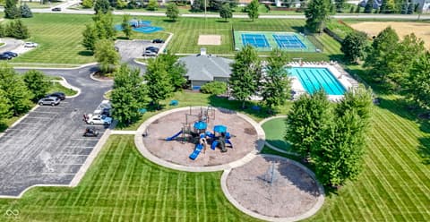 Photo of 1231 Pawtucket Drive, Westfield, IN