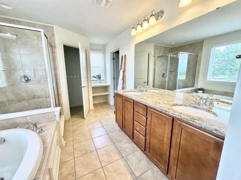 Photo of 8752 Windpointe Pass, Zionsville, IN