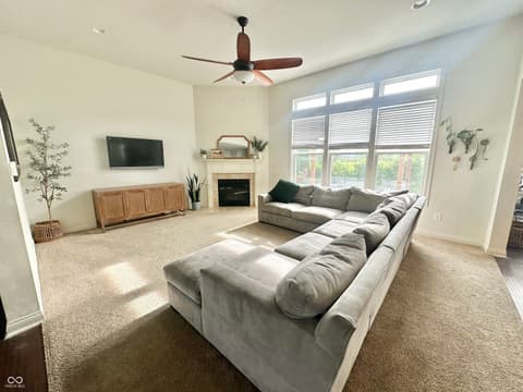 Photo of 8752 Windpointe Pass, Zionsville, IN
