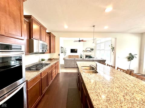 Photo of 8752 Windpointe Pass, Zionsville, IN