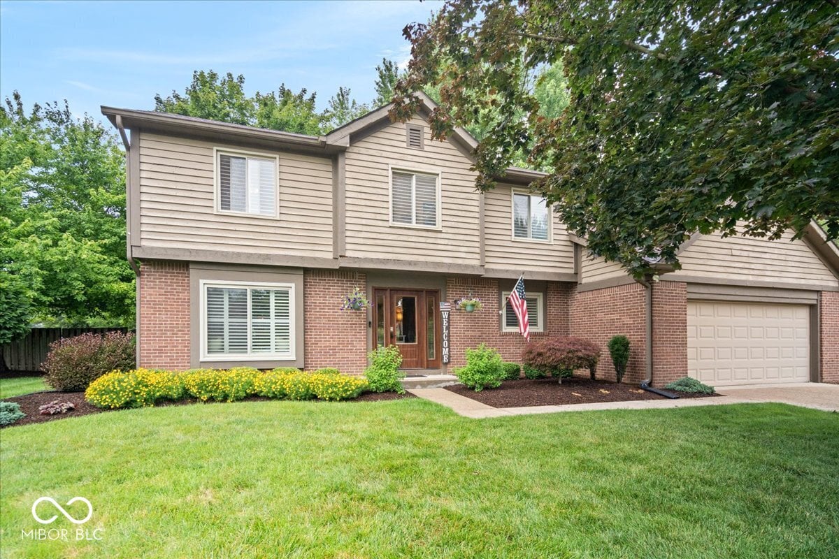 Front exterior at 807 Coffee Tree Court, Noblesville, IN