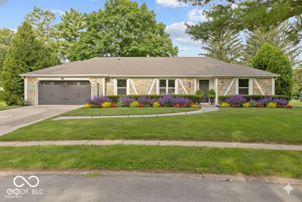 Photo of 11830 N Gray Road, Carmel, IN