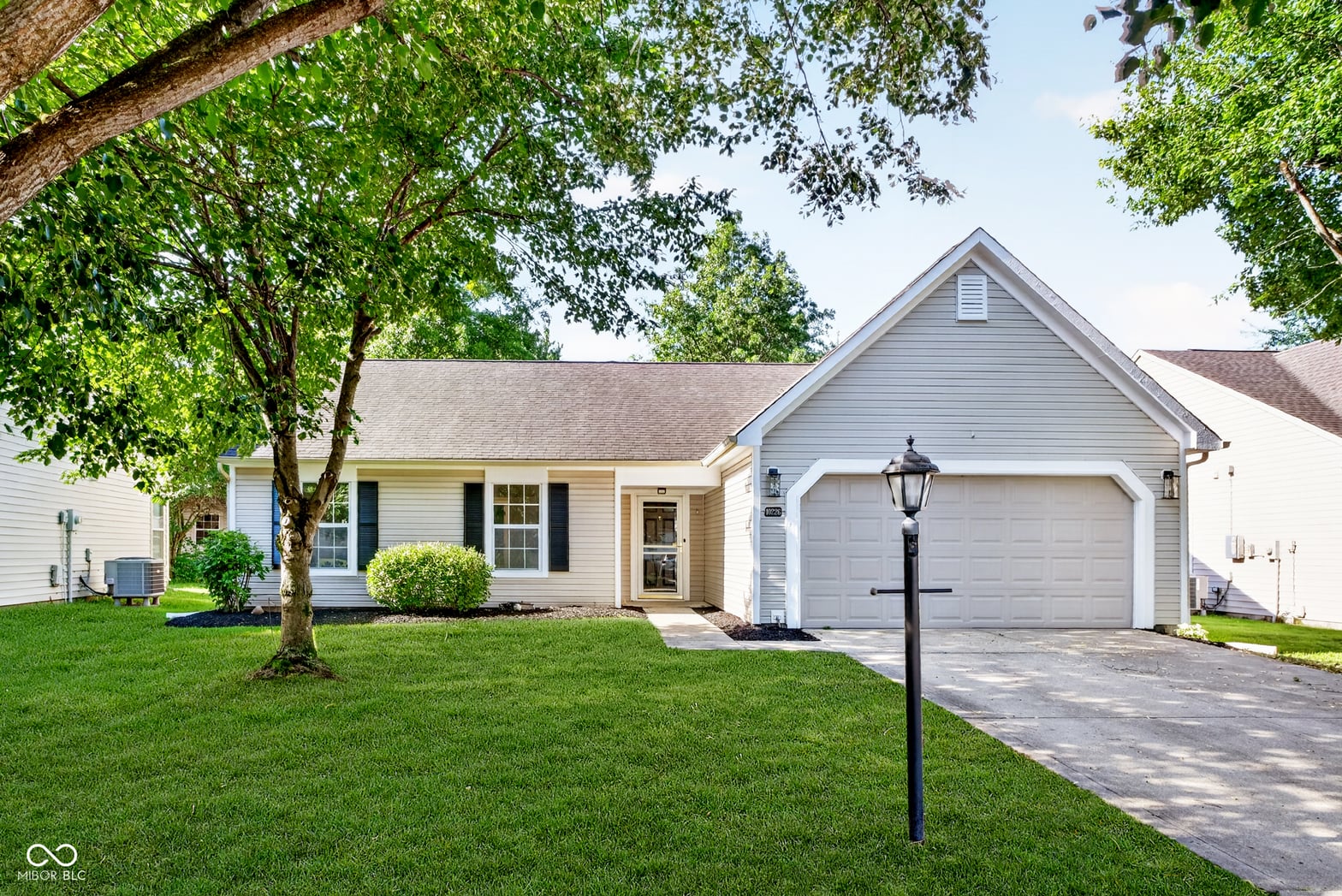Photo of 10226 Carmine Drive, Noblesville, IN