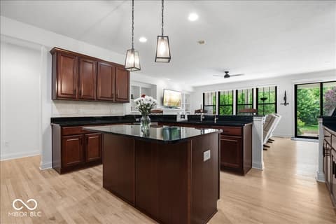 Kitchen at 910 Viking Sunrise Lane, Westfield, IN