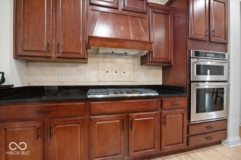 Kitchen at 910 Viking Sunrise Lane, Westfield, IN