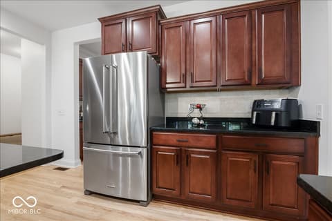 Kitchen at 910 Viking Sunrise Lane, Westfield, IN
