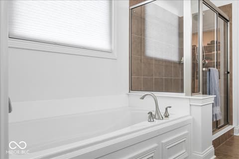 Primary bathroom at 910 Viking Sunrise Lane, Westfield, IN