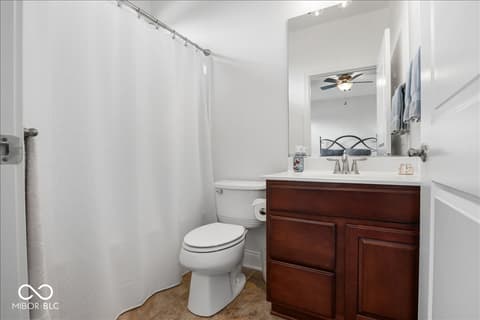 Bathroom at 910 Viking Sunrise Lane, Westfield, IN